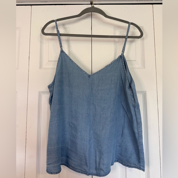 Sweet Wanderer Blue Jean Embroidered Floral Tank Top - Picture 2 of 3